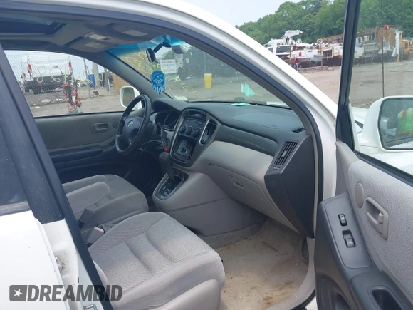2001 Toyota Highlander with VIN JTEGF21A810003807, listed as a IAAI auction lot 42442802 with 262,339 mi miles and . Bid and sale history available at DreamBid. Image 5.