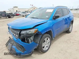 2022 Jeep Compass Latitude with VIN 3C4NJDBB3NT231817, listed as a IAAI auction lot 42070320 with 44,804 mi miles and . Bid and sale history available at DreamBid. Image 2.