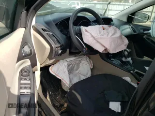 2015 Ford Focus SE with VIN 1FADP3F23FL227610, listed as a Copart auction lot 48946215 with Not provided miles and Salvage title. Bid and sale history available at DreamBid. Image 8.