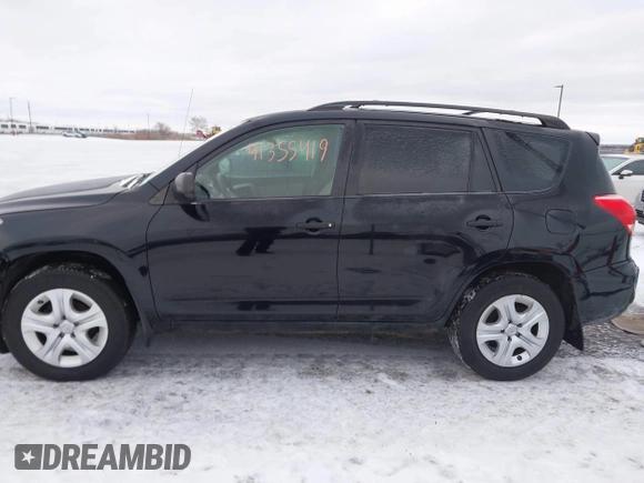 2007 Toyota RAV4 with VIN JTMBD33V276052548, listed as a IAAI auction lot 41355419 with 181,165 mi miles. Bid and sale history available at carsss.com. Image 14.