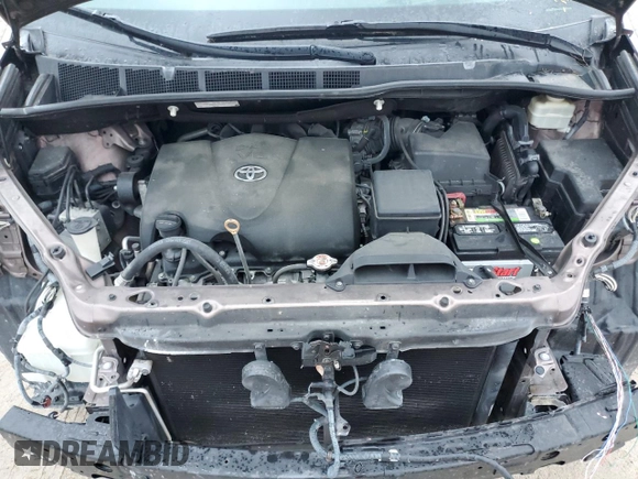 2018 Toyota Sienna XLE Auto Access Seat with VIN 5TDYZ3DC8JS927759, listed as a Copart auction lot 50383465 with 141,807 mi miles and Salvage title. Bid and sale history available at DreamBid. Image 12.
