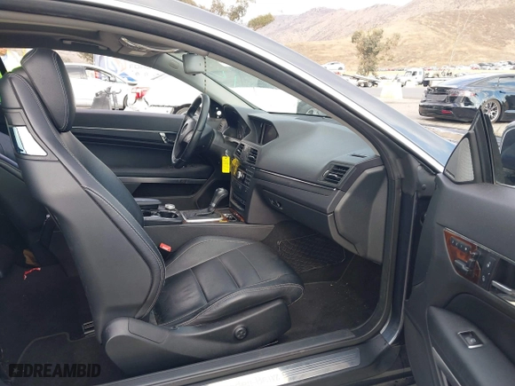 2011 Mercedes-Benz E-Class E 350 with VIN WDDKJ5GB7BF121415, listed as a IAAI auction lot 41343754 with 129,622 mi miles. Bid and sale history available at carsss.com. Image 5.