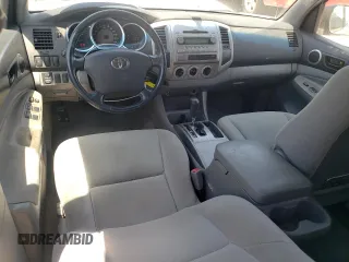 2006 Toyota Tacoma z VIN 3TMLU42N96M003616, wystawiony jako Copart lot #54505795 z przebiegiem 290 498 mil mil oraz Nie do naprawy • Non repairable. Historia ofert i sprzedaży dostępna na DreamBid. Obrazek 8.