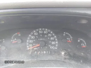 2002 Ford Econoline Passenger XL с VIN 1FBSS31L02HB38501, выставлен на аукционе IAAI как лот 42180323 с пробегом 128 327 миль миль и . История ставок и продаж доступна на DreamBid. Изображение 7.