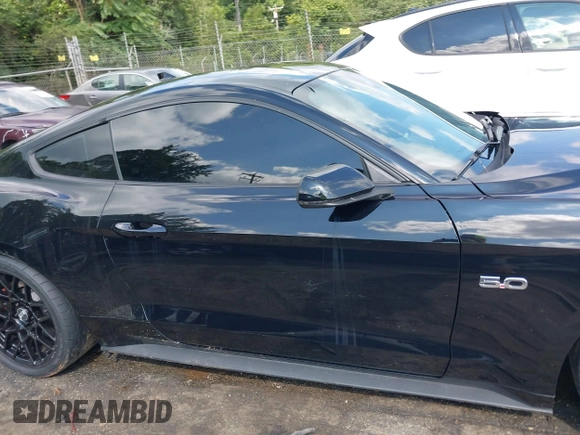 2021 Ford Mustang GT with VIN 1FA6P8CF0M5149169, listed as a IAAI auction lot 40151328 with 22,295 mi miles. Bid and sale history available at carsss.com. Image 14.
