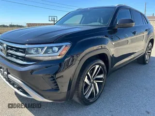 2021 Volkswagen Atlas SE with VIN 1V2WE2CA9MC200518, listed as a Copart auction lot 83644714 with 55,470 mi miles and Clean title. Bid and sale history available at DreamBid. Image 2.