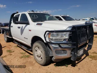 2019 Ram 3500 Tradesman with VIN 3C63R3GJ6KG614706, listed as a Copart auction lot 74090834 with 186,453 mi miles and Clean Title. Bid and sale history available at carsss.com. Image 4.