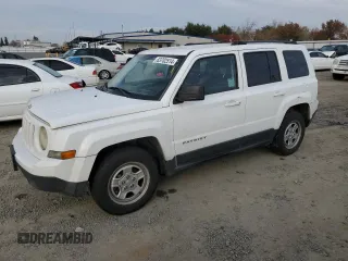 2013 Jeep Patriot Sport z VIN 1C4NJPBA6DD166443, wystawiony jako Copart lot #49856185 z przebiegiem 196 970 mil mil oraz Szkoda całkowita • Salvage title. Historia ofert i sprzedaży dostępna na DreamBid. Obrazek 1.