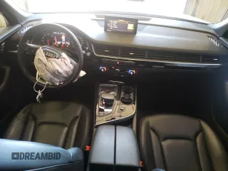 2018 Audi Q7 Premium z VIN WA1AAAF79JD054297, wystawiony jako Copart lot #64131693 z przebiegiem 61 849 mil mil oraz . Historia ofert i sprzedaży dostępna na DreamBid. Obrazek 8.