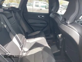 2022 Volvo XC60 Recharge Plug-In Hybrid R-Design with VIN YV4BR0DM4N1914570, listed as a IAAI auction lot 41709721 with 35,092 mi miles. Bid and sale history available at carsss.com. Image 8.