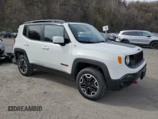 2015 Jeep Renegade Trailhawk with VIN ZACCJBCT0FPB53582, listed as a Copart auction lot 53360135 with Not Provided miles and Salvage Title. Bid and sale history available at DreamBid. Image 4.