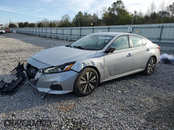 2021 Nissan Altima 2.5 SV with VIN 1N4BL4DV5MN363759, listed as a Copart auction lot 49438585 with 111,683 mi miles and Salvage Title. Bid and sale history available at carsss.com. Image 1.
