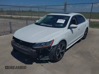 2016 Volkswagen Passat SE z VIN 1VWBS7A3XGC064217, wystawiony jako IAAI lot #41864169 z przebiegiem 136 053 mil mil oraz . Historia ofert i sprzedaży dostępna na DreamBid. Obrazek 6.
