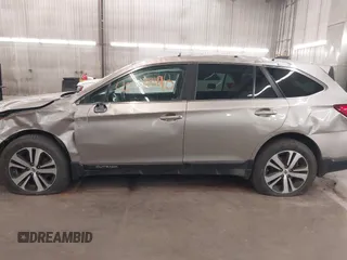 2018 Subaru Outback Limited z VIN 4S4BSANC7J3309178, wystawiony jako IAAI lot #42185440 z przebiegiem 154 510 mil mil oraz . Historia ofert i sprzedaży dostępna na DreamBid. Obrazek 15.