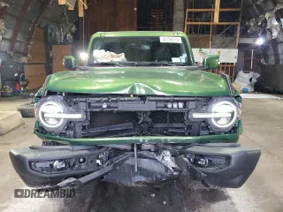 2023 Ford Bronco z VIN 1FMDE5BH3PLB47307, wystawiony jako Copart lot #56156495 z przebiegiem 16 178 mil mil oraz Szkody całkowita. Historia ofert i sprzedaży dostępna na DreamBid. Obrazek 5.