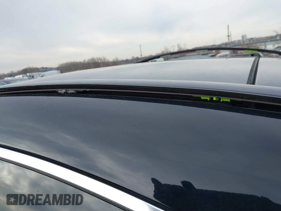 2015 Mercedes-Benz CLA 45 AMG with VIN WDDSJ5CB7FN181583, listed as a IAAI auction lot 41475027 with 127,602 mi miles and . Bid and sale history available at DreamBid. Image 21.