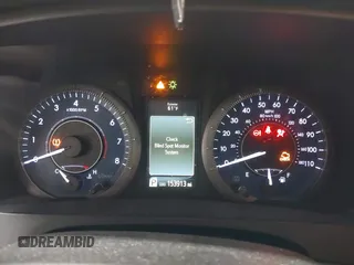 2016 Toyota Sienna XLE with VIN 5TDYK3DC7GS748075, listed as a IAAI auction lot 41795318 with 153,913 mi miles. Bid and sale history available at carsss.com. Image 7.