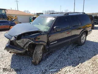 2003 Chevrolet Blazer LS with VIN 1GNDT13X33K185443, listed as a Copart auction lot 52112355 with 97,785 mi miles and Salvage Title. Bid and sale history available at carsss.com. Image 1.