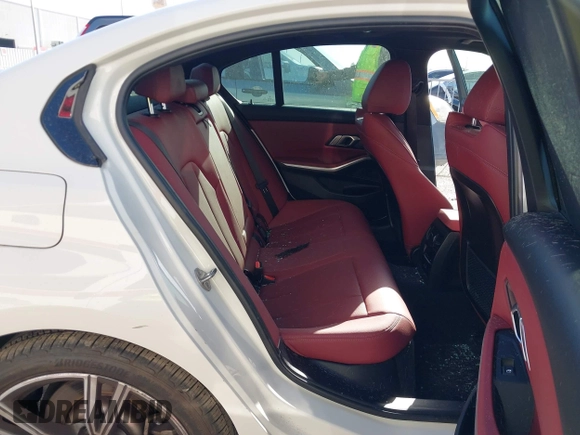2022 BMW 3 Series 330i z VIN 3MW5R1J01N8C72194, wystawiony jako IAAI lot #41833596 z przebiegiem 24 296 mil mil oraz . Historia ofert i sprzedaży dostępna na DreamBid. Obrazek 8.