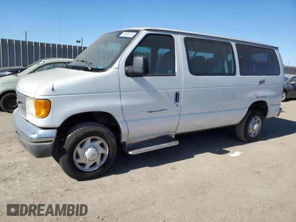 2005 Ford Econoline Passenger XL with VIN 1FBNE31L95HB31135, listed as a Copart auction lot 76639724 with 104,105 mi miles and Clean Title. Bid and sale history available at carsss.com. Image 1.