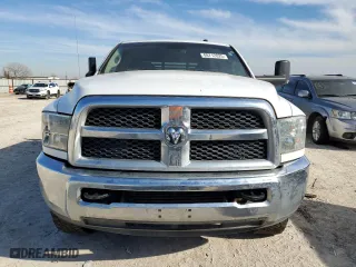 2018 Ram 2500 Tradesman with VIN 3C6UR5HL7JG288641, listed as a Copart auction lot 88712825 with 0 mi miles and Clean Title. Bid and sale history available at carsss.com. Image 5.