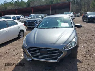 2018 Hyundai Sonata Limited with VIN 5NPE34AF9JH657259, listed as a IAAI auction lot 41601617 with 118,666 mi miles and . Bid and sale history available at DreamBid. Image 6.