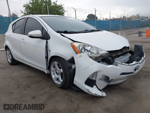 2013 Toyota Prius One with VIN JTDKDTB32D1032454, listed as a IAAI auction lot 42087724 with 202,293 mi miles and . Bid and sale history available at carsss.com. Image 1.