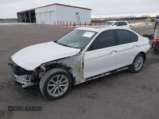 2018 BMW 3 Series 320i xDrive with VIN WBA8E5G54JNU47158, listed as a IAAI auction lot 41362749 with 38,158 mi miles. Bid and sale history available at carsss.com. Image 20.