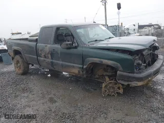 2003 Chevrolet Silverado 2500HD LS with VIN 1GCHK29U23E244349, listed as a IAAI auction lot 41338303 with NaN miles. Bid and sale history available at carsss.com. Image 1.