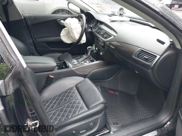 2014 Audi S7 Prestige with VIN WAUW2AFCXEN105101, listed as a IAAI auction lot 41562793 with 1 mi miles. Bid and sale history available at carsss.com. Image 5.
