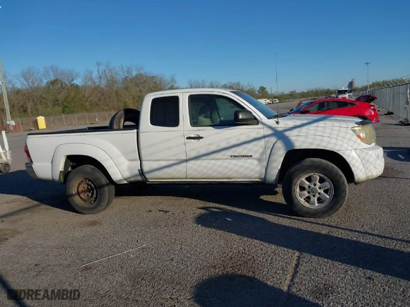 2006 Toyota Tacoma PreRunner with VIN 5TETU62N26Z210959, listed as a IAAI auction lot 41833057 with NaN miles. Bid and sale history available at carsss.com. Image 13.