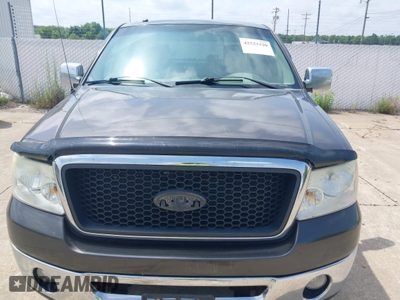 2006 Ford F-150 XLT z VIN 1FTPW14V76KD97454, wystawiony jako IAAI lot #42523220 z przebiegiem 196 007 mil mil oraz . Historia ofert i sprzedaży dostępna na DreamBid. Obrazek 6.
