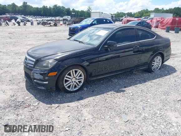 2013 Mercedes-Benz C 250 с VIN WDDGJ4HB4DF960262, выставлен на аукционе IAAI как лот 42769489 с пробегом 164 315 миль миль и . История ставок и продаж доступна на DreamBid. Изображение 2.
