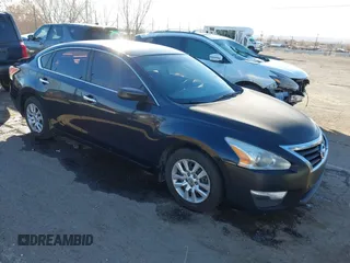 2015 Nissan Altima S with VIN 1N4AL3AP6FN882494, listed as a IAAI auction lot 41395475 with 138,974 mi miles and . Bid and sale history available at carsss.com. Image 1.