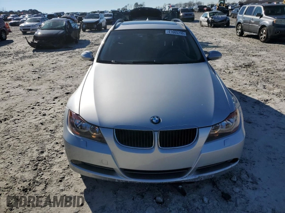 2008 BMW 3 Series 328xi z VIN WBAVT73548FZ37873, wystawiony jako Copart lot #41605795 z przebiegiem 43 445 mil mil oraz Szkoda całkowita • Salvage title. Historia ofert i sprzedaży dostępna na DreamBid. Obrazek 5.