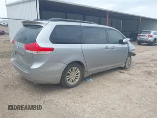 2012 Toyota Sienna XLE AAS с VIN 5TDYK3DC8CS276589, выставлен на аукционе IAAI как лот 42252242 с пробегом 221 618 миль миль и . История ставок и продаж доступна на DreamBid. Изображение 4.