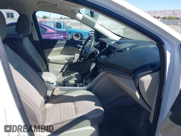2016 Ford Escape SE with VIN 1FMCU9G95GUC63027, listed as a IAAI auction lot 41838955 with 95,283 mi miles. Bid and sale history available at carsss.com. Image 5.