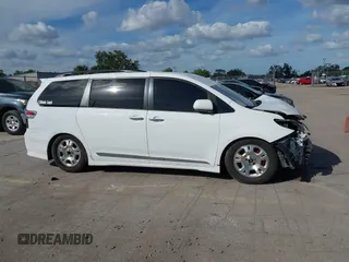 2015 Toyota Sienna SE with VIN 5TDXK3DC4FS678965, listed as a IAAI auction lot 40817635 with 147,027 mi miles. Bid and sale history available at carsss.com. Image 13.