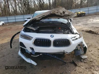 2022 BMW X2 sDrive28i with VIN WBXYH9C05N5T67775, listed as a Copart auction lot 44045505 with 34,100 mi miles and Salvage Title. Bid and sale history available at carsss.com. Image 5.