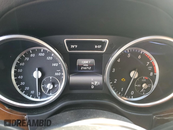 2015 Mercedes-Benz M 400 with VIN 4JGDA5GB9FA533725, listed as a Copart auction lot 53634095 with 216,712 mi miles and Clean Title. Bid and sale history available at DreamBid. Image 9.