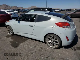 2015 Hyundai Veloster z VIN KMHTC6ADXFU222793, wystawiony jako Copart lot #57861415 z przebiegiem 98 318 mil mil oraz Szkoda całkowita • Salvage title. Historia ofert i sprzedaży dostępna na DreamBid. Obrazek 2.