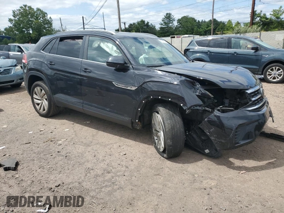 2021 Volkswagen Atlas SE with VIN 1V2KE2CAXMC207847, listed as a Copart auction lot 67691594 with 42,298 mi miles and Salvage title. Bid and sale history available at DreamBid. Image 4.