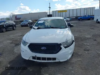 2015 Ford Police Interceptor с VIN 1FAHP2L80FG195423, выставлен на аукционе IAAI как лот 42054288 с пробегом 148 313 миль миль и . История ставок и продаж доступна на DreamBid. Изображение 12.