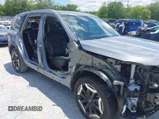 2024 Kia Telluride S z VIN 5XYP64GC4RG557618, wystawiony jako IAAI lot #42179390 z przebiegiem 11 347 mil mil oraz . Historia ofert i sprzedaży dostępna na DreamBid. Obrazek 6.