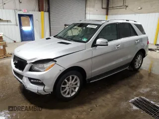 2014 Mercedes-Benz M 350 z VIN 4JGDA5HB2EA428926, wystawiony jako Copart lot #52904435 z przebiegiem 105 362 mil mil oraz Szkoda całkowita • Salvage title. Historia ofert i sprzedaży dostępna na DreamBid. Obrazek 1.