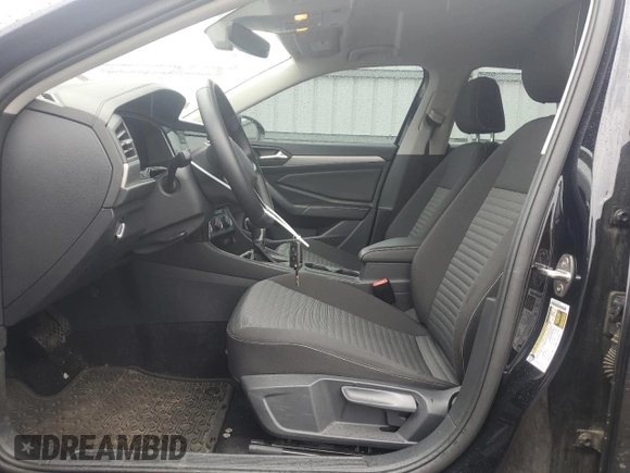 2024 Volkswagen Jetta S with VIN 3VW5M7BU8RM027831, listed as a Copart auction lot 58530865 with 32,283 mi miles and Salvage title. Bid and sale history available at DreamBid. Image 7.