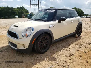 2012 MINI Hardtop S z VIN WMWSV3C51CTY18064, wystawiony jako Copart lot #65737505 z przebiegiem 109 013 mil mil oraz Szkoda całkowita • Salvage title. Historia ofert i sprzedaży dostępna na DreamBid. Obrazek 1.