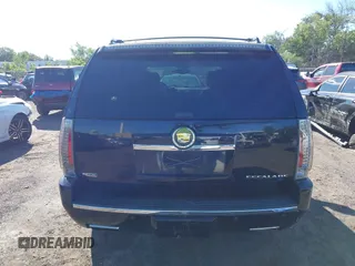 2012 Cadillac Escalade Premium z VIN 1GYS4CEF4CR201082, wystawiony jako IAAI lot #42296268 z przebiegiem 180 791 mil mil oraz . Historia ofert i sprzedaży dostępna na DreamBid. Obrazek 17.