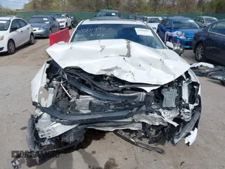 2019 Honda Civic EX z VIN 19XFC1F30KE208186, wystawiony jako IAAI lot #42020997 z przebiegiem 115 430 mil mil oraz . Historia ofert i sprzedaży dostępna na DreamBid. Obrazek 13.