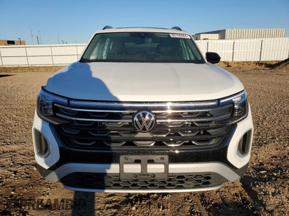 2024 Volkswagen Atlas Peak Edition SE with VIN 1V2CR2CA5RC586126, listed as a Copart auction lot 80706084 with 5,106 mi miles and Salvage title. Bid and sale history available at DreamBid. Image 5.
